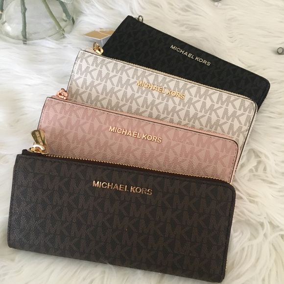 Michael Kors jet set three quarters zipper wallet - Picture 8 of 14